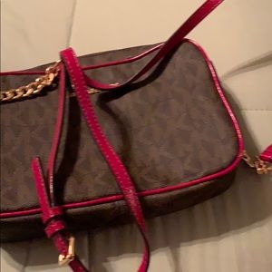Michael Kors Bags - Michael Kors cross body Michael Kors Bags - Michael Kors cross body